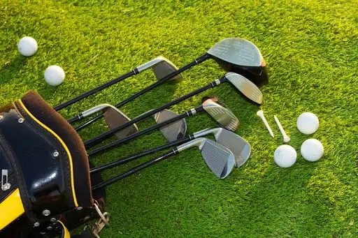 Chi phí chơi golf gồm những mục nào